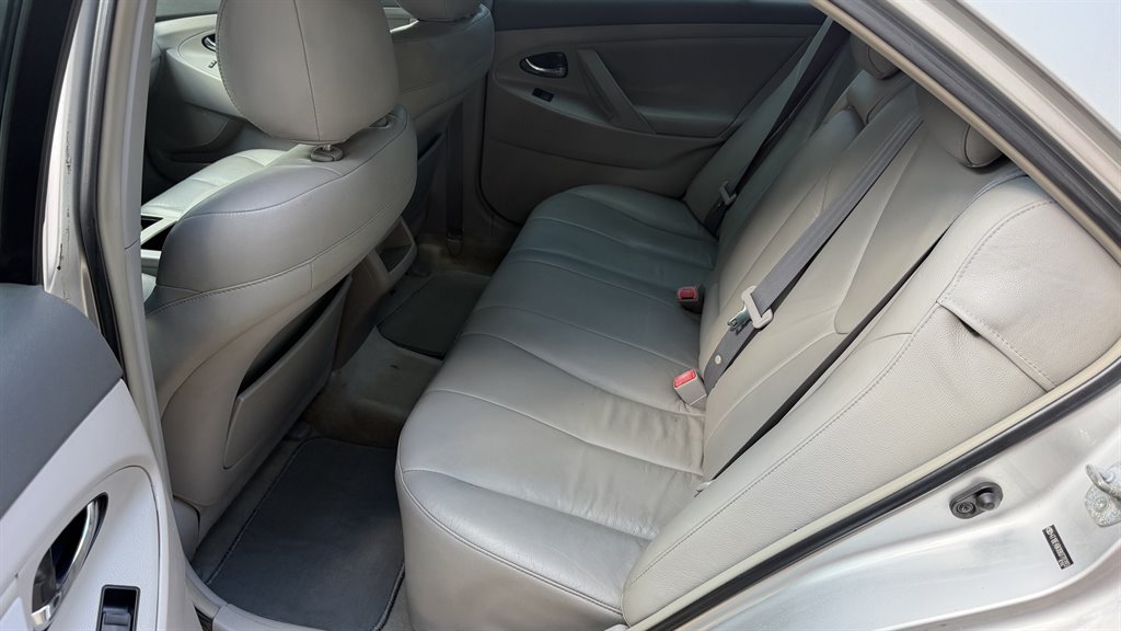 2008 Toyota Camry LE - Photo 11