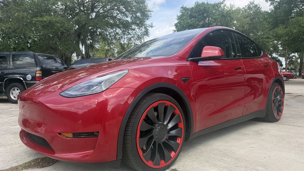 2022 Tesla Model Y Performance Dual Motor All-Wheel Drive's photo